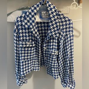 Zara light blazer jacket with accent buttons